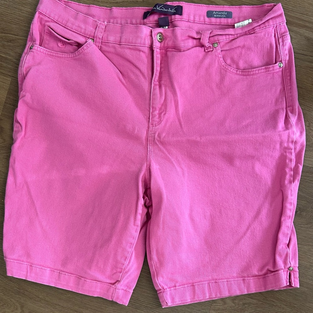 Gloria Vanderbilt Vibrant Pink Women's Bermudas